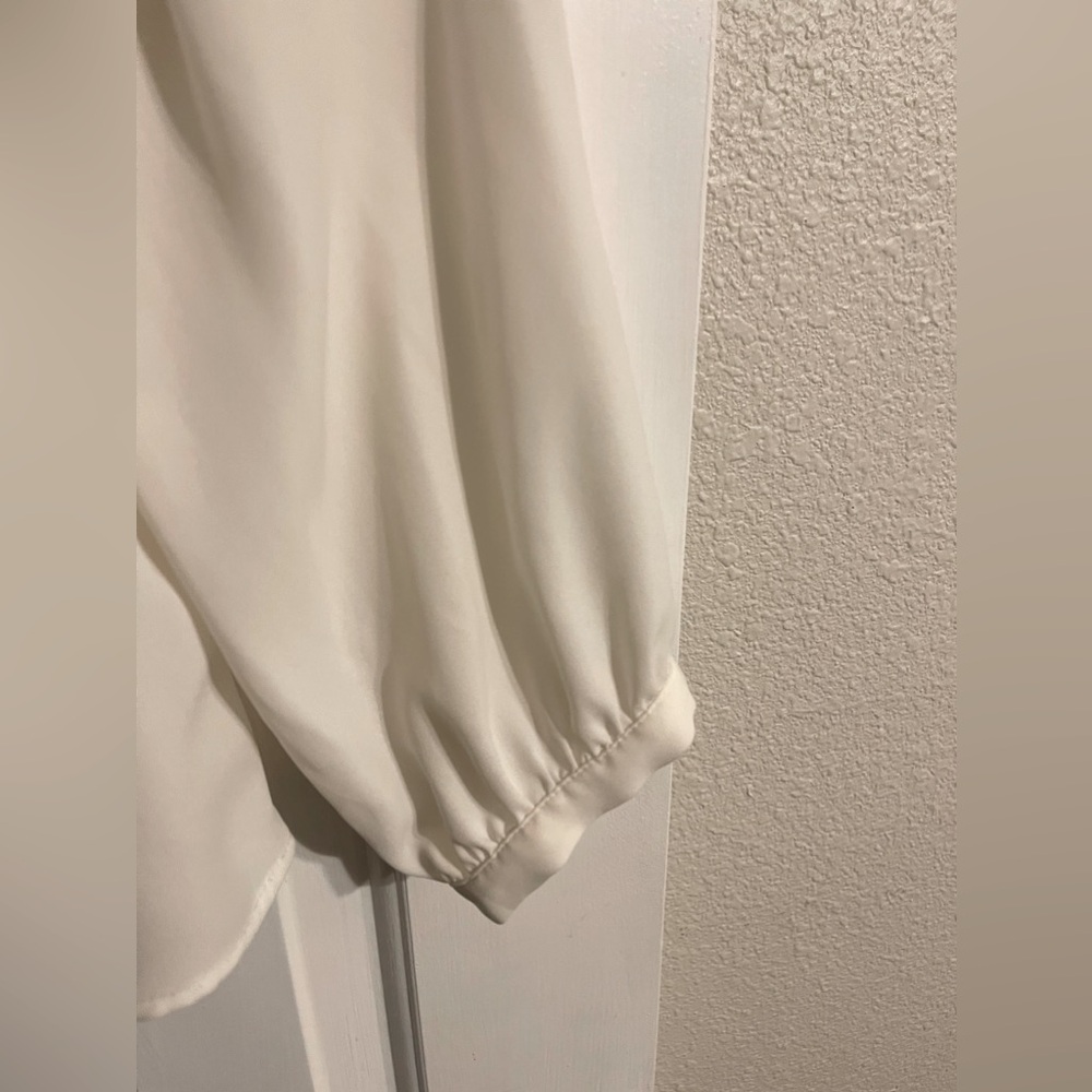 Express Blouse - Picture 4 of 5